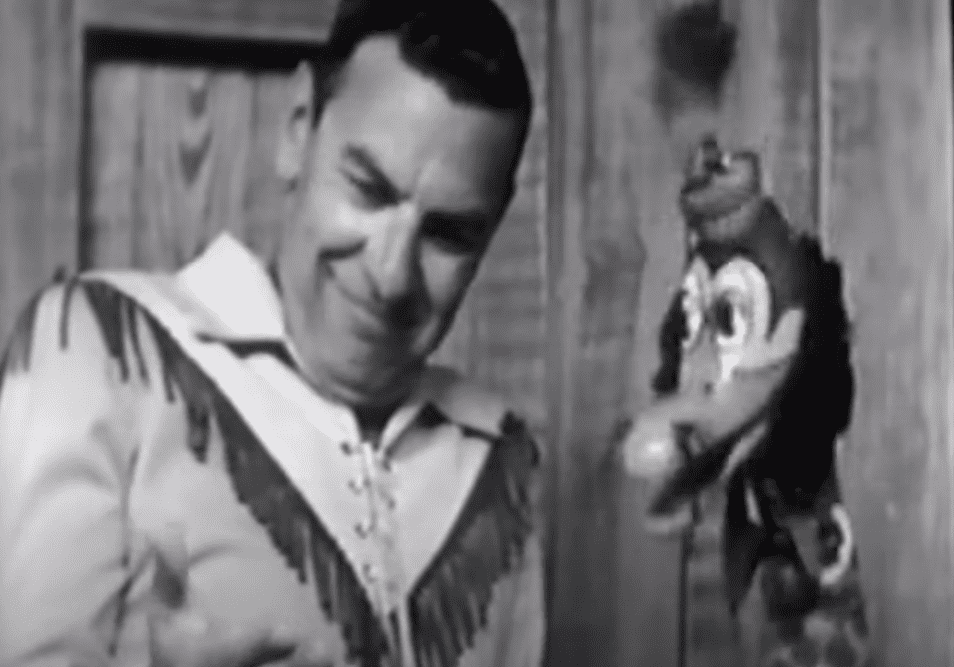 Image source: YouTube | Classic Movie Lover