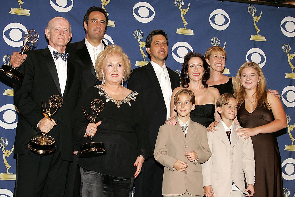 Cast of "Everybody Loves Raymond" during The 57th Annual Emmy Awards at Shrine Auditorium in Los Angeles, California | Source: Getty Images