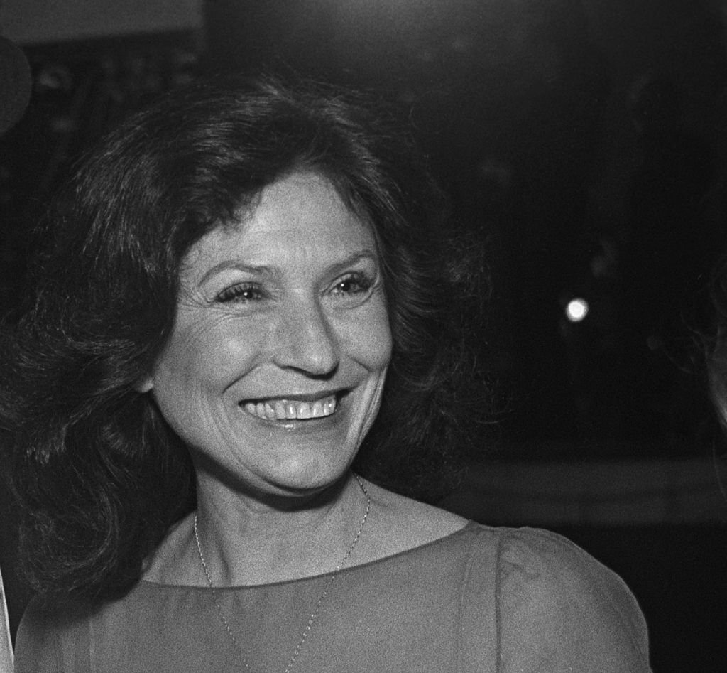 Image Credit: Getty Images / Loretta Lynn backstage at Northlake Hotel, Northlake, Illinois, October 4, 1980.