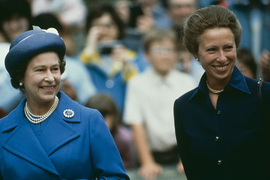 Image Credit: Getty Images / Queen Elizabeth II and Princess Anne at Balmoral, Scotland, 14th August 1983. Image Credit: Getty Images / Queen Elizabeth II and Princess Anne at Balmoral, Scotland, 14th August 1983.