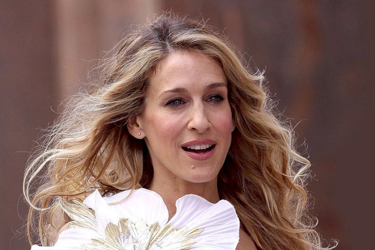 Image Credits: Getty Images / James Devaney / WireImage | Actress Sarah Jessica Parker on the set of "Sex in The City: The Movie" September 21, 2007 in New York City. Image Credits: Getty Images / James Devaney / WireImage | Actress Sarah Jessica Parker on the set of "Sex in The City: The Movie" September 21, 2007 in New York City.