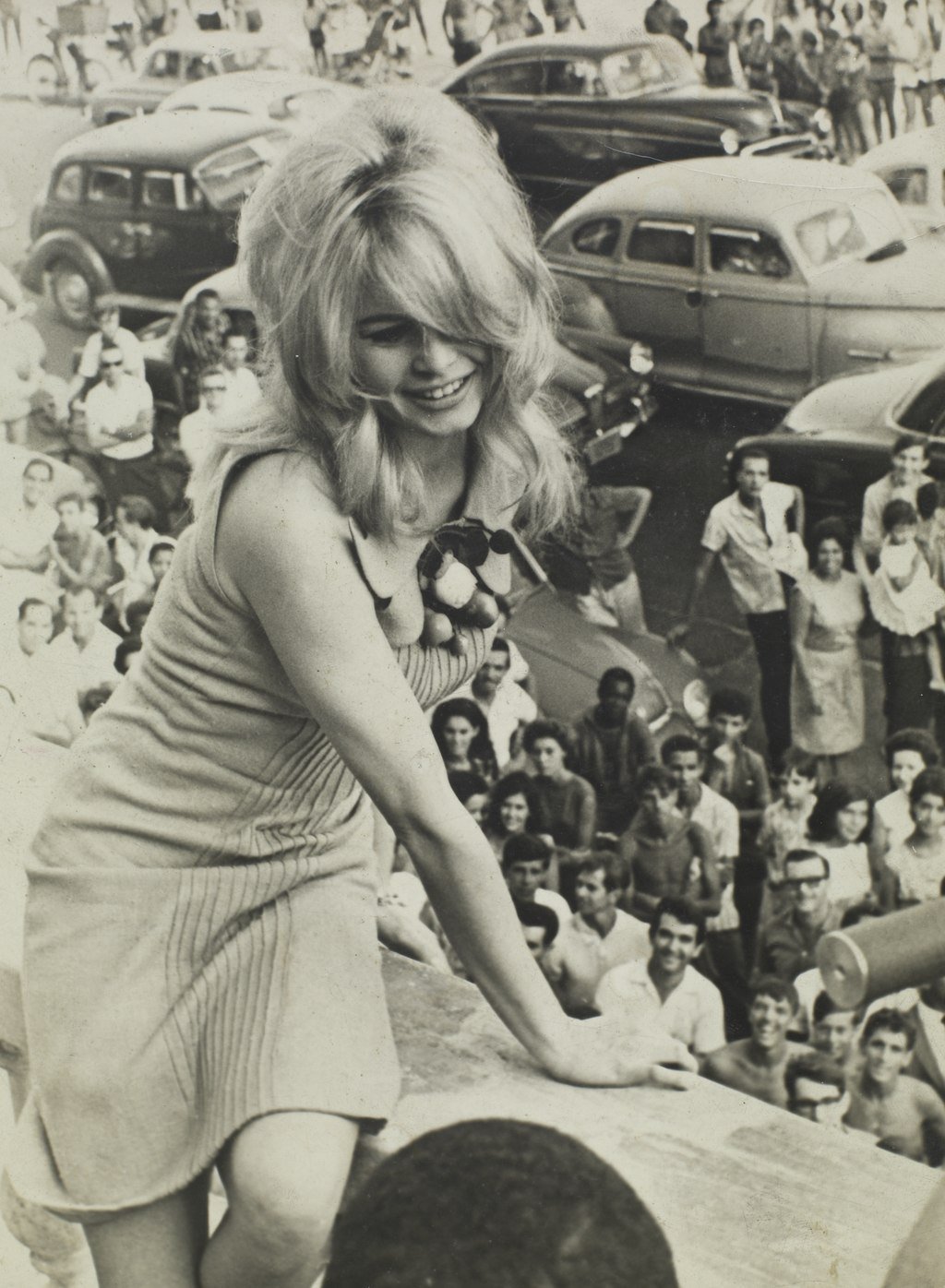 Image Source: Wikimedia Commons| Brigitte Bardot visiting Brazil, 1964 Image Source: Wikimedia Commons| Brigitte Bardot visiting Brazil, 1964