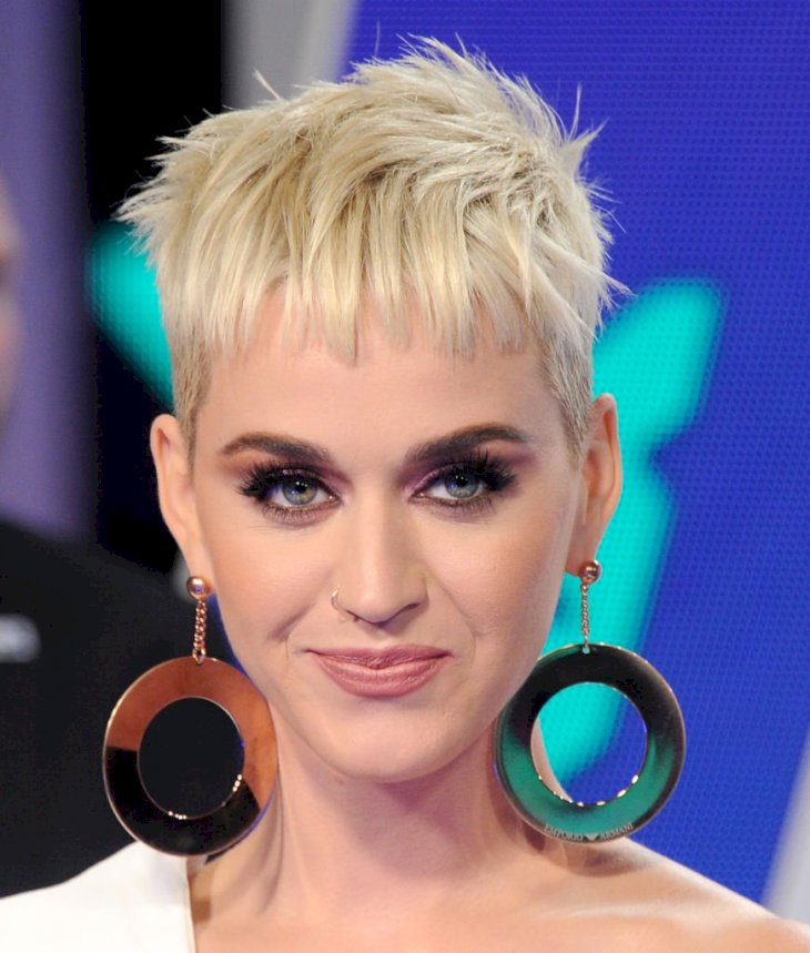 Image Credits: Getty Images / Gregg DeGuire | Katy Perry arrives at the 2017 MTV Video Music Awards at The Forum on August 27, 2017 in Inglewood, California.