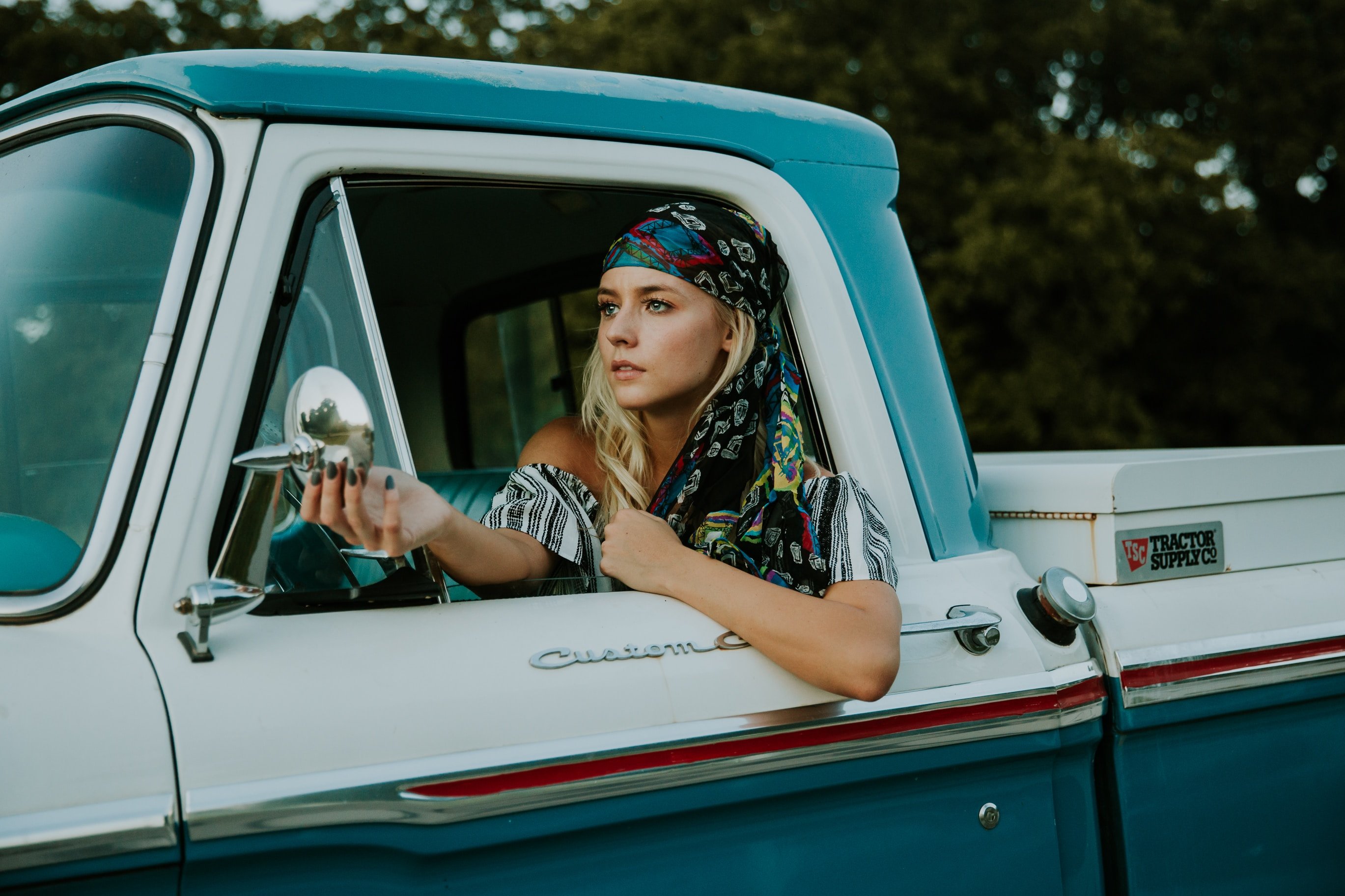 Photo by averie woodard on Unsplash