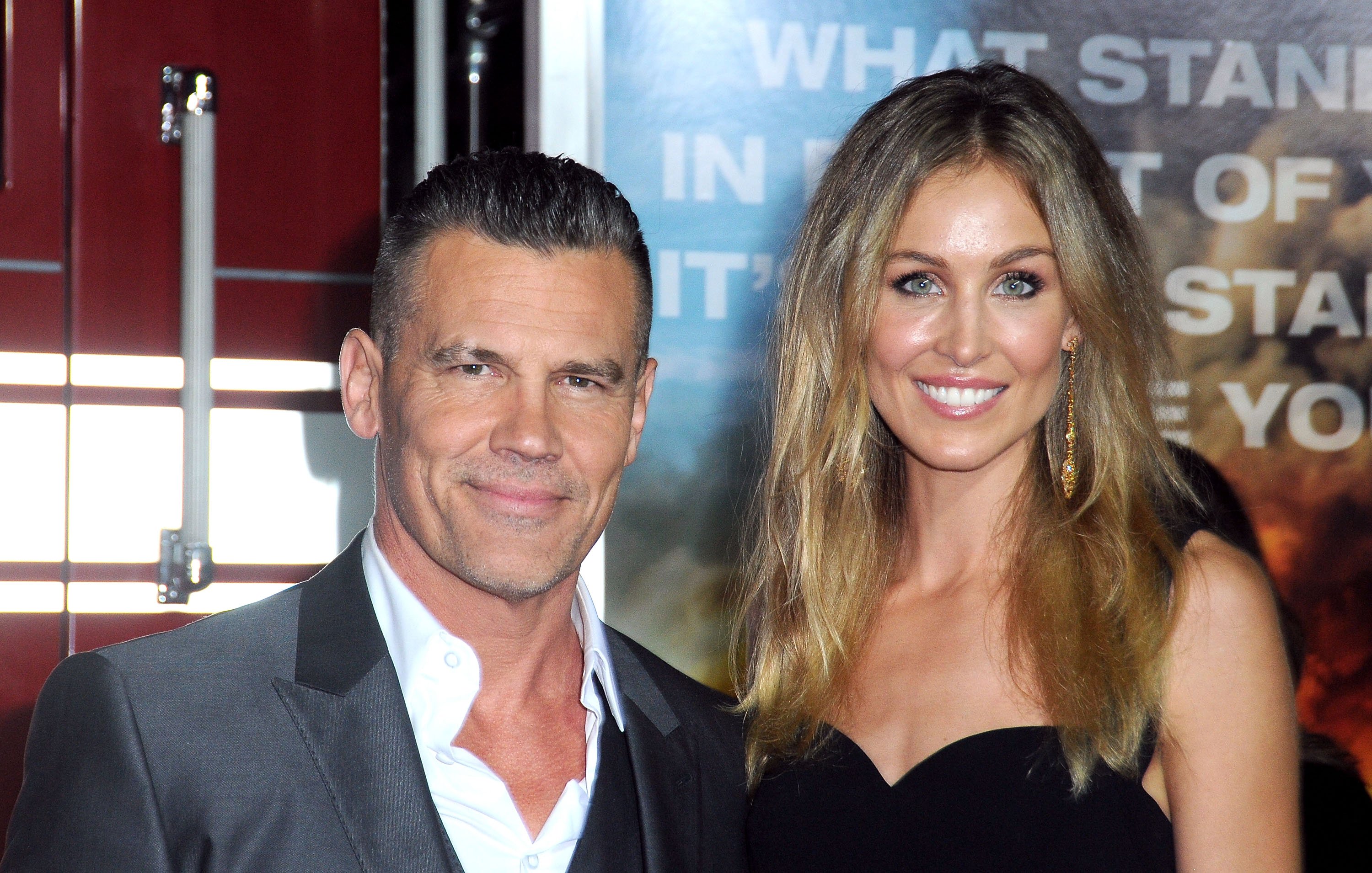 Image Source: Getty Images| Josh Brolin with wife Kathryn Boyd