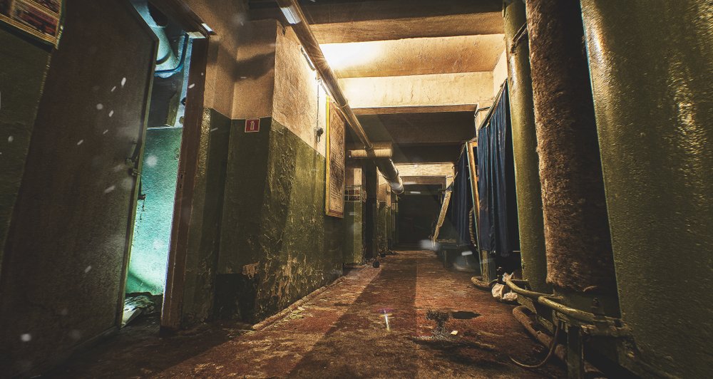 An old and abandoned bomb shelter | Shutterstock
