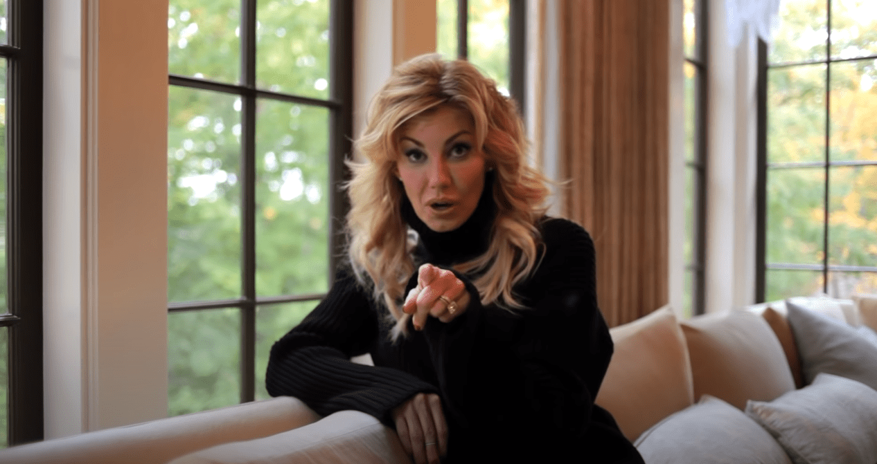 Image source: YouTube | Faith Hill