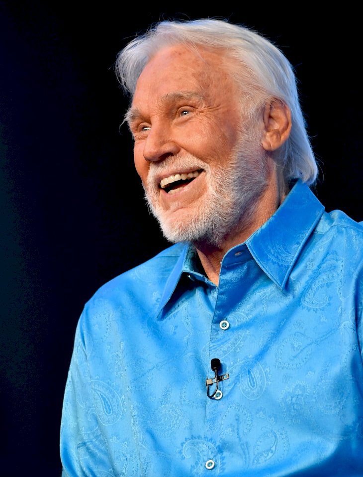 Image Credit: Getty Images / Kenny Rogers at an event.