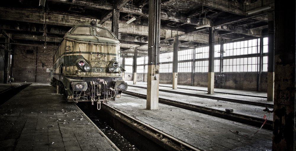 A train abandoned at an old train station | Shutterstock