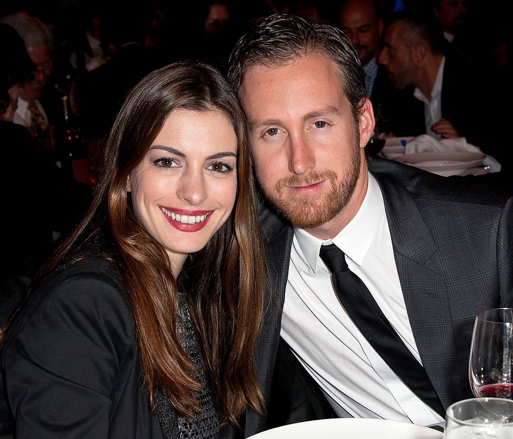 Image Source: Getty Images/D Dipasupil | Hathaway and Shulman in 2011 Image Source: Getty Images/D Dipasupil | Hathaway and Shulman in 2011