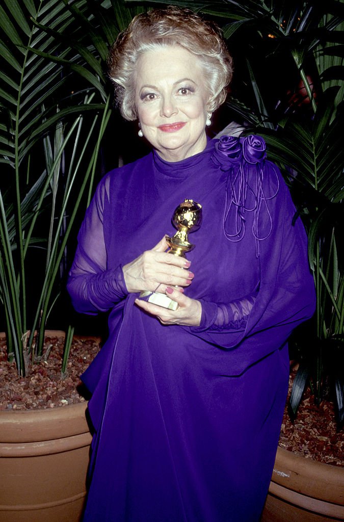 Image Credits: Getty Images / Jim Smeal/Ron Galella Collection | Olivia de Havilland during The 44th Annual Golden Globe Awards Image Credits: Getty Images / Jim Smeal/Ron Galella Collection | Olivia de Havilland during The 44th Annual Golden Globe Awards