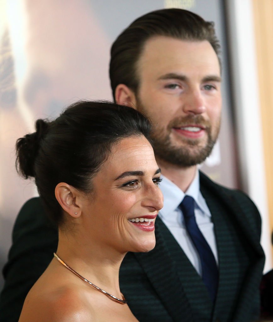 Image Source: Getty Images/David Livingston/Actors Jenny Slate (L) and Chris Evans attend the premiere of Fox Searchlight Pictures' "Gifted" at Pacific Theaters at The Grove on April 4, 2017