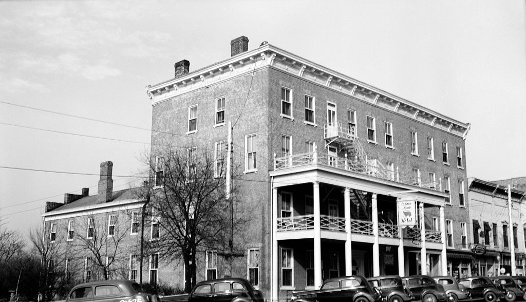 Image Source: Wikimedia Commons Image Source: Wikimedia Commons