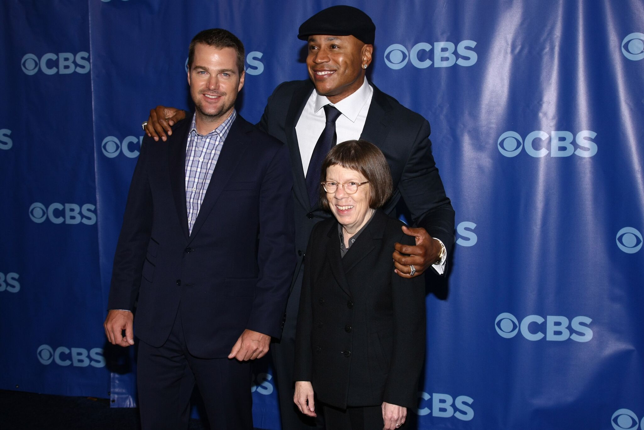 Image Credit: Getty Images / Actress and Oscar winner, Linda Hunt poses for a photograph with her cast members.