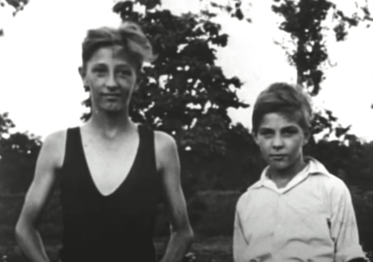 Image Source: Youtube/The Hollywood Collection| Mitchum as a young boy