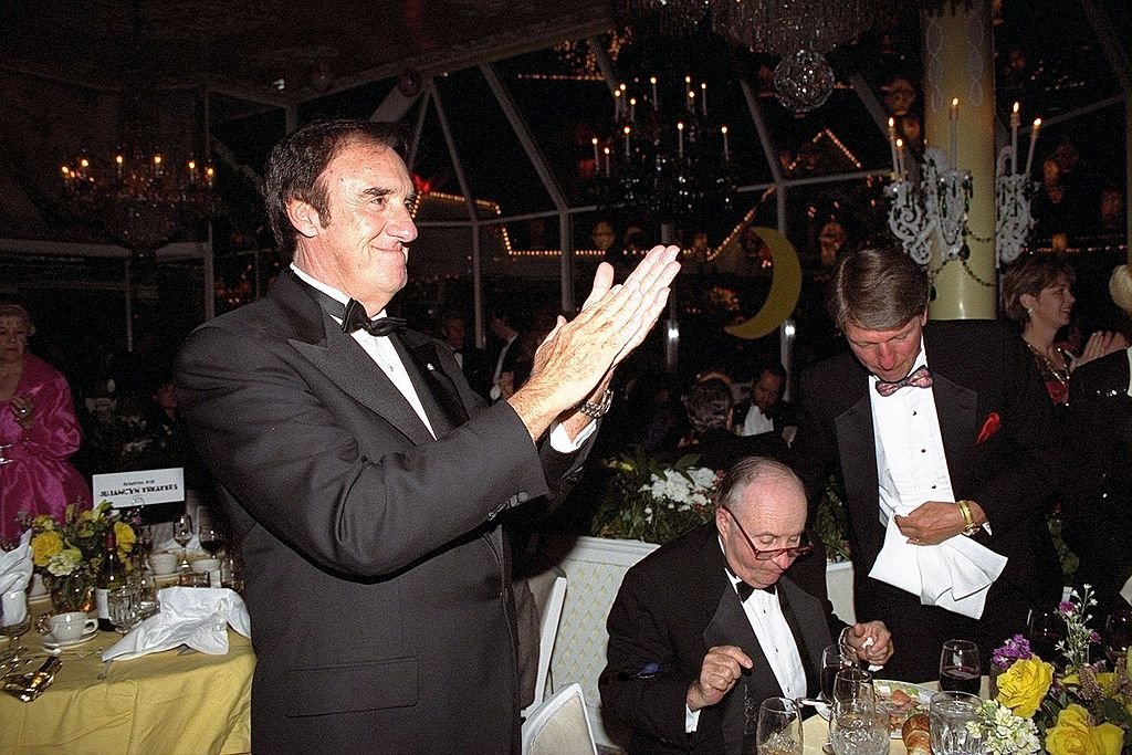 Image Source: Getty Images/New York Daily News Archive| Jim Nabors applauds during party at Tavern on the Green for the opening of the play "Moon Over Buffalo"