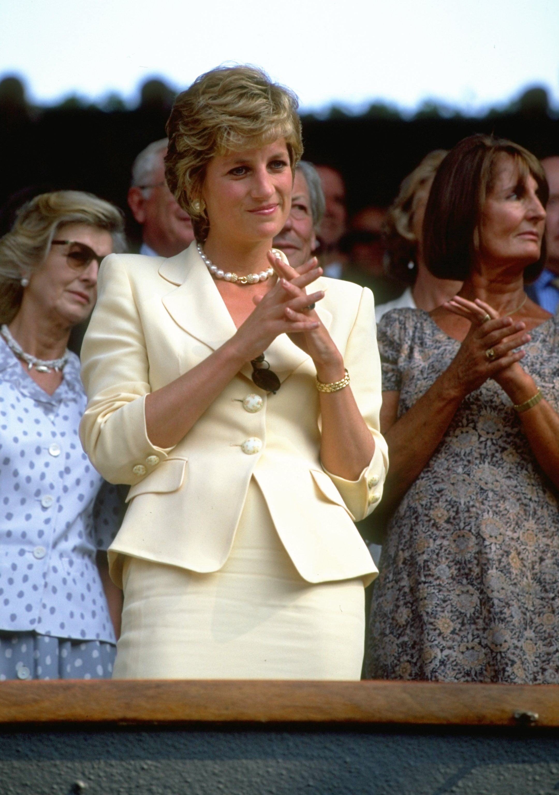 Princess Diana in a fashionable outfit / Getty Images Princess Diana in a fashionable outfit / Getty Images