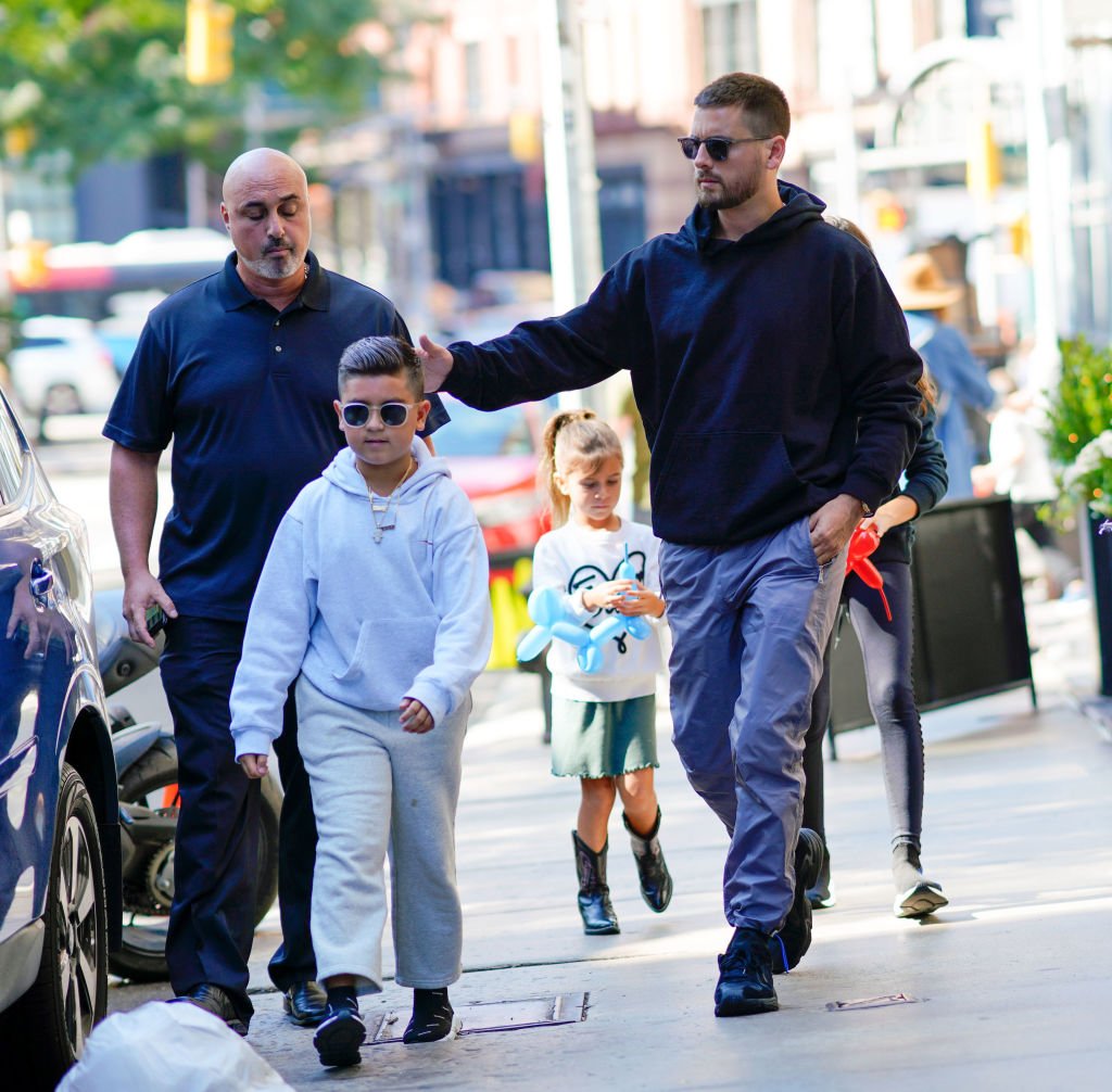 Image Credit: Getty Images / Scott Disick and Kourtney Kardashian take their kids Mason, Penelope, Reign to lunch on September 30, 2018 in New York City.